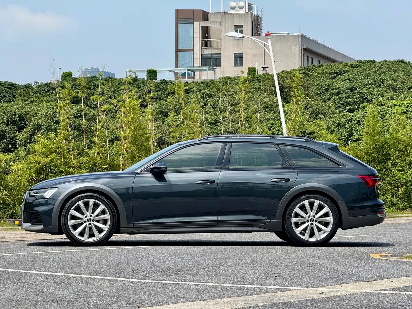 Audi A6 (Import) 2022 2022 allroad quattro Explorer 55 TFSI Premium Off-road