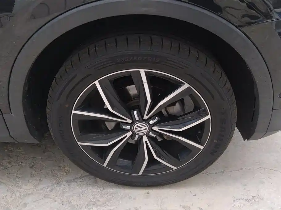 Volkswagen Tiguan L 2019 330TSI Auto 2WD Smart Luxury Edition China V фото 6