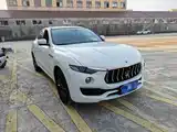Photo 2 - Maserati Levante