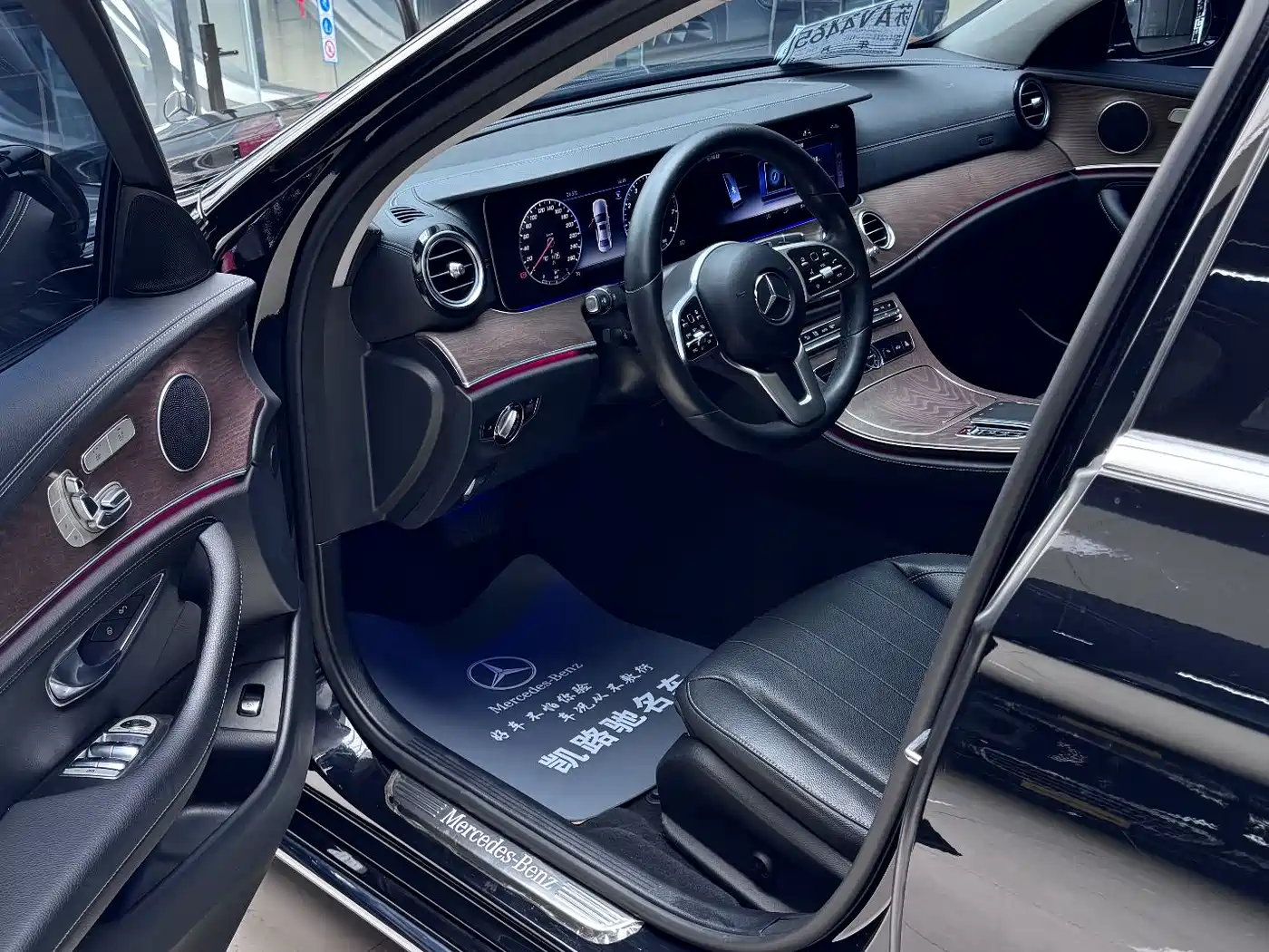 Mercedes-Benz E-Class 2020 E 300 L Fashion фото 4
