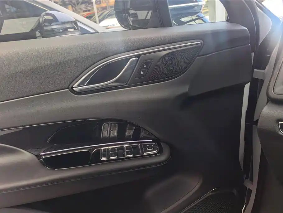 Hongqi HS3 2024 1.5T Virtue Edition фото 7