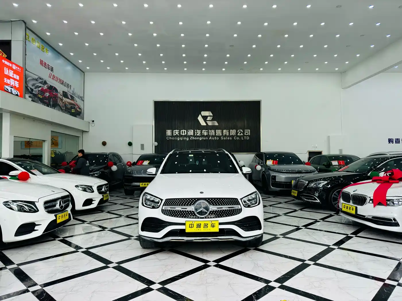 Mercedes-Benz GLC 2021 GLC 300 L 4MATIC Sporty фото 2