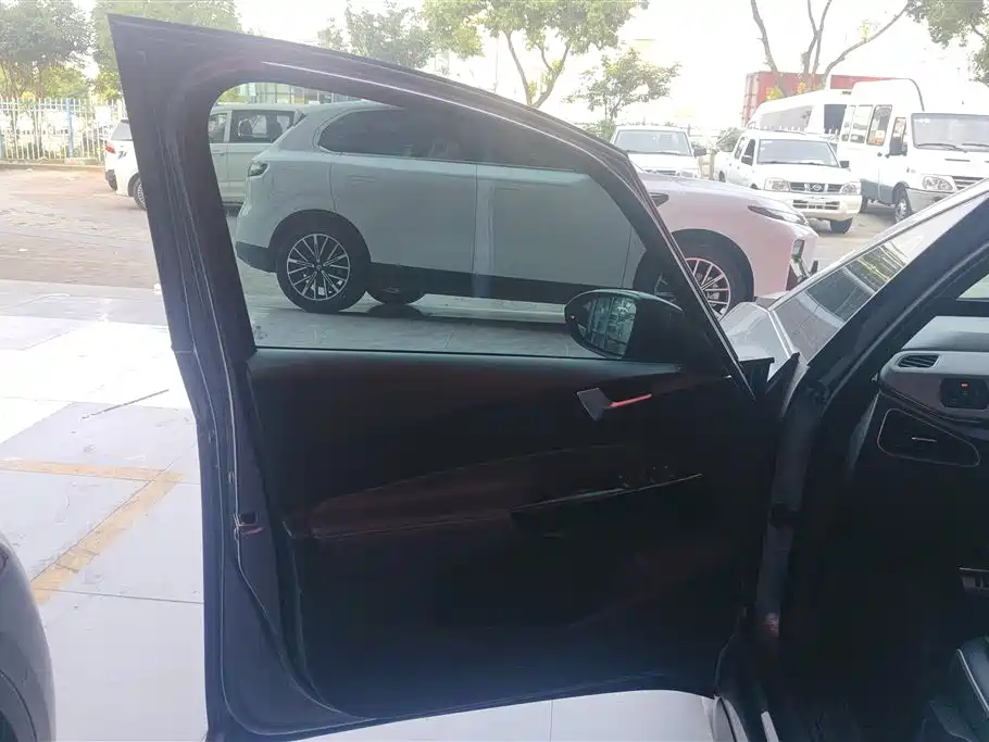 Volkswagen ID.3 2023 Upgraded Pure Intelligence Edition фото 7