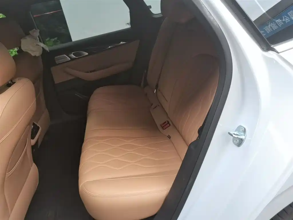 Geely Galaxy Galaxy A7 2025 EM-i фото 17