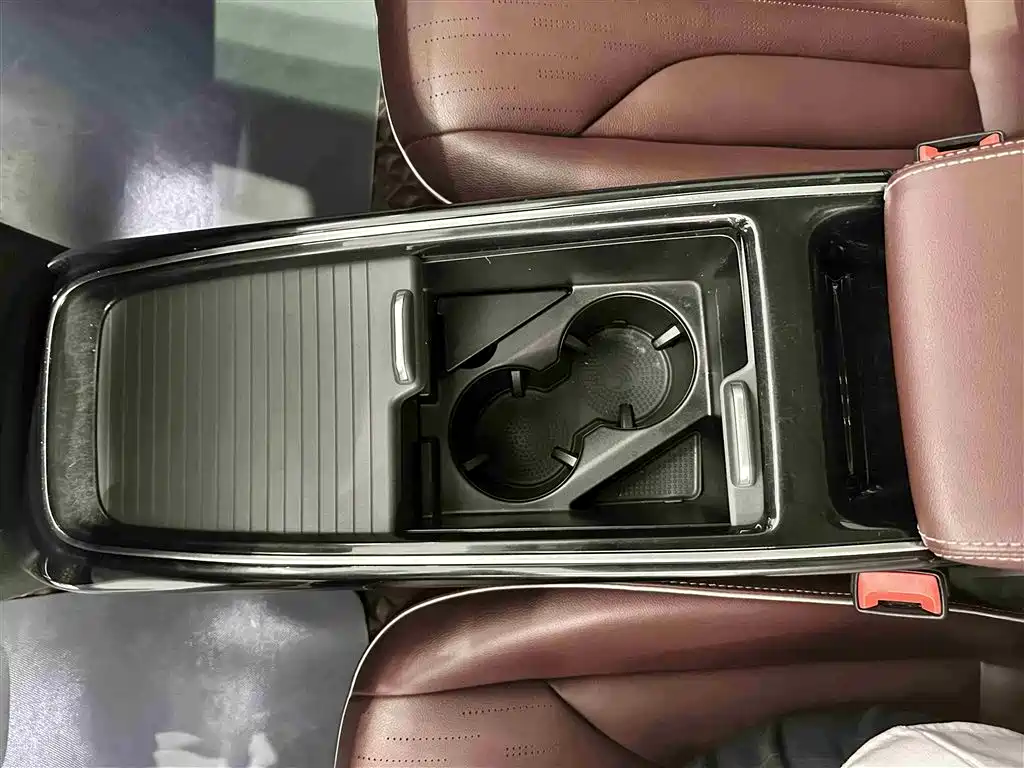 Volkswagen ID.6 X 2021 1st Edition ID. First Sight фото 8