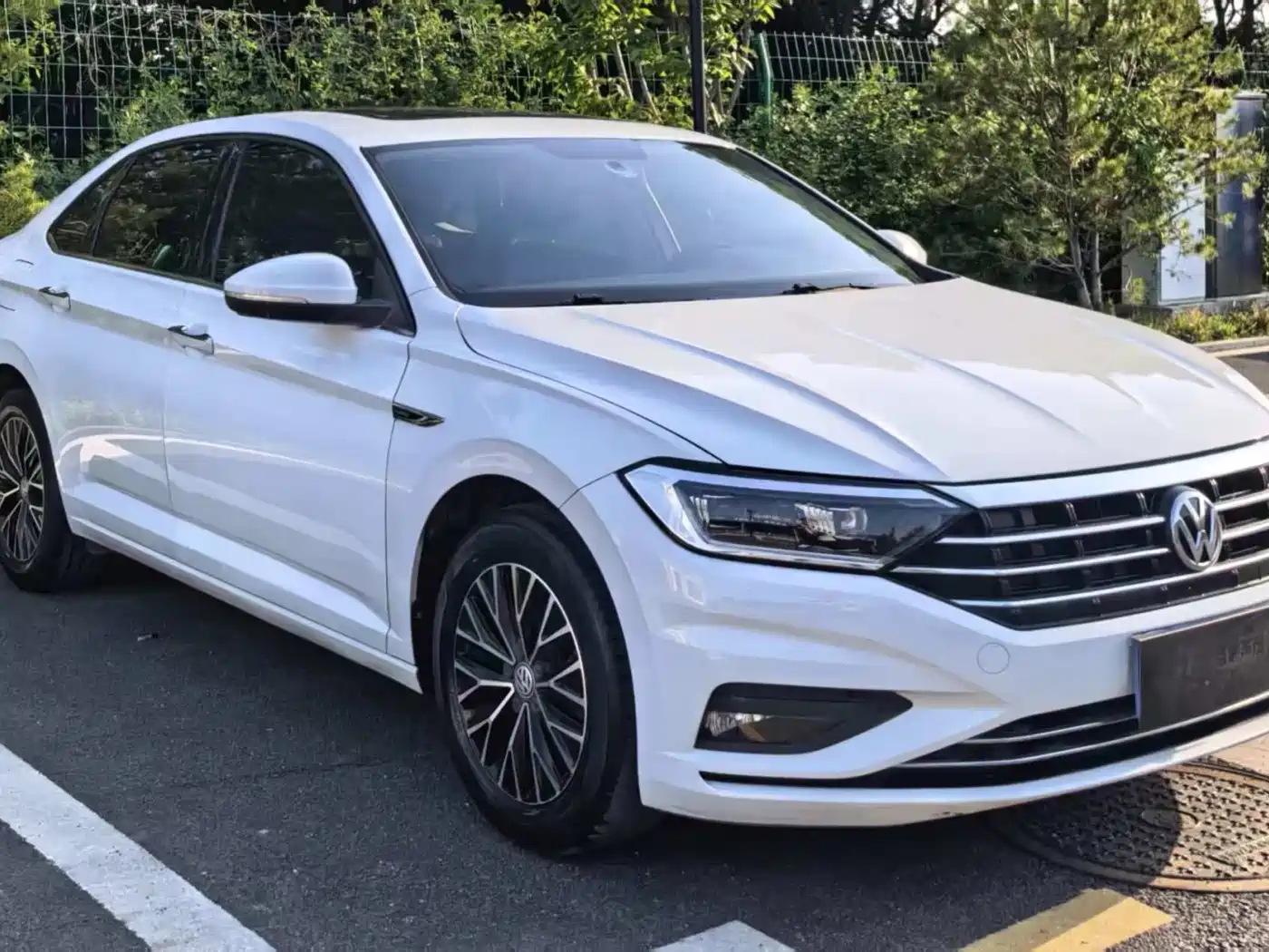 Volkswagen Sagitar 2019 280TSI DSG Luxury Edition China VI фото 3