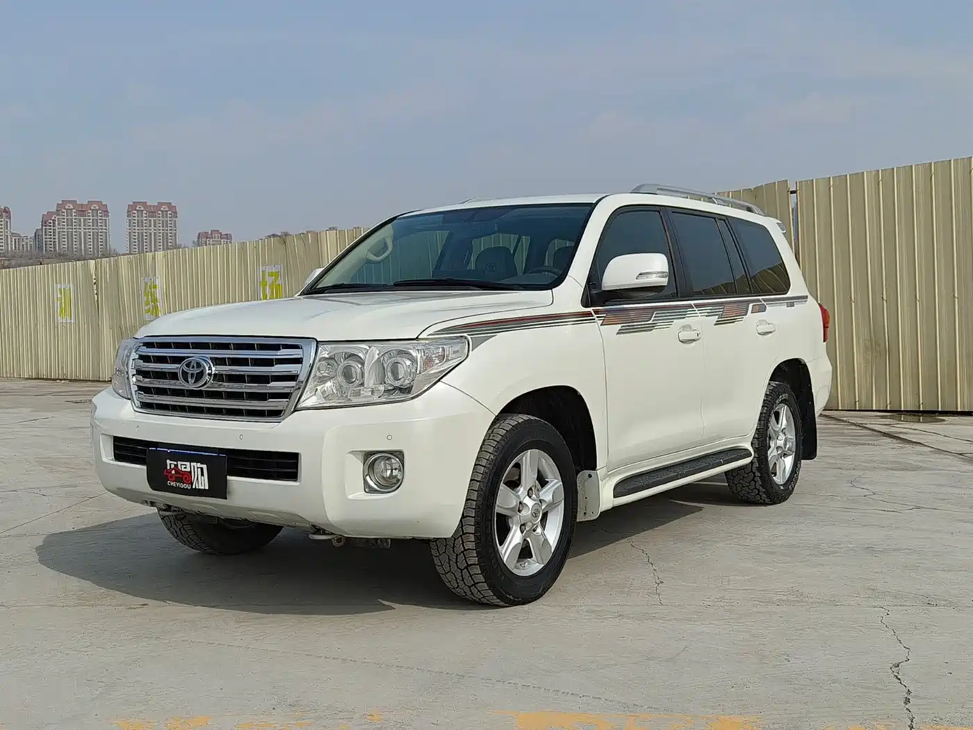 Toyota Land Cruiser (Import) 2015 4.0L V6 Middle East Low Configuration Edition