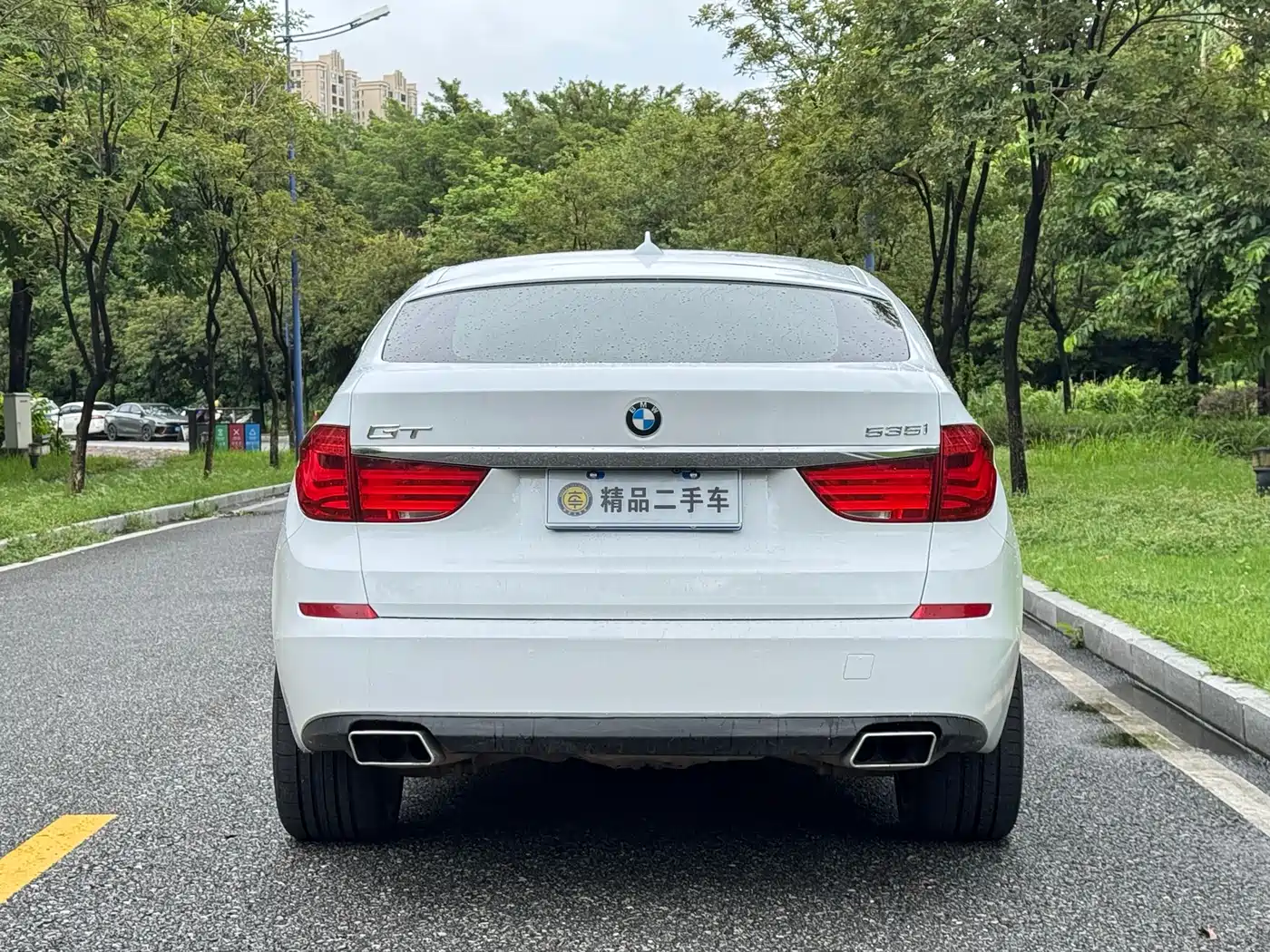 BMW 5 Series GT 2010 535i Luxury Model фото 7