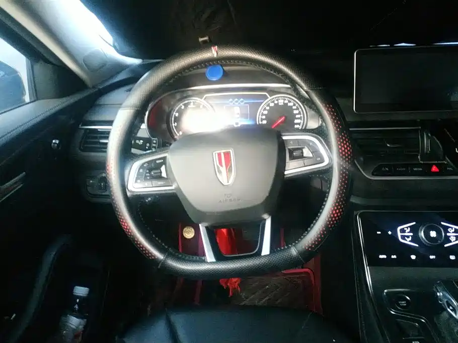 Hongqi H5 2022 Classic 1.5T DCT Flag Rhythm Edition фото 15