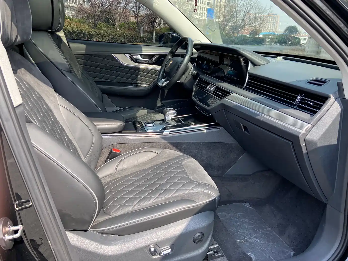 Hongqi HS5 2019 2.0T Smart Connect Enjoy Edition фото 17