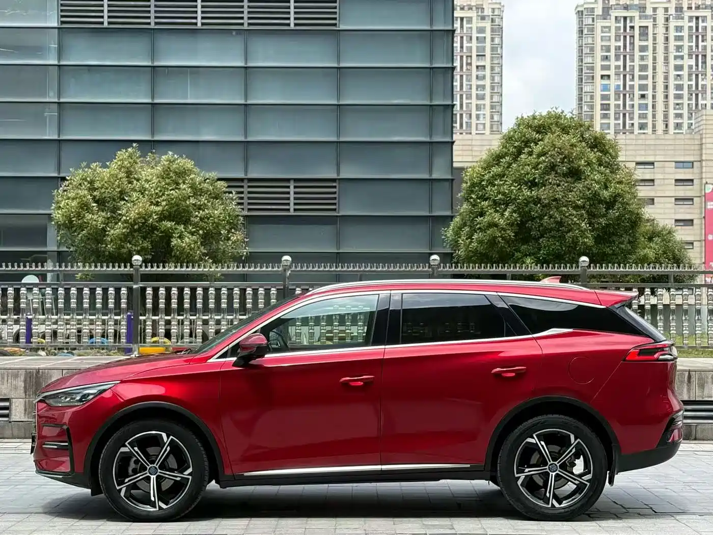 BYD Tang New Energy 2021 DM-i 112KM Premium фото 3