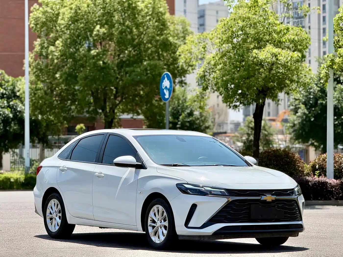 CHEVROLET CRUZE