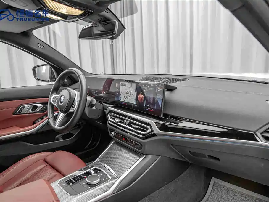 BMW 3 Series 2023 325i M Sport Black Night Package фото 14