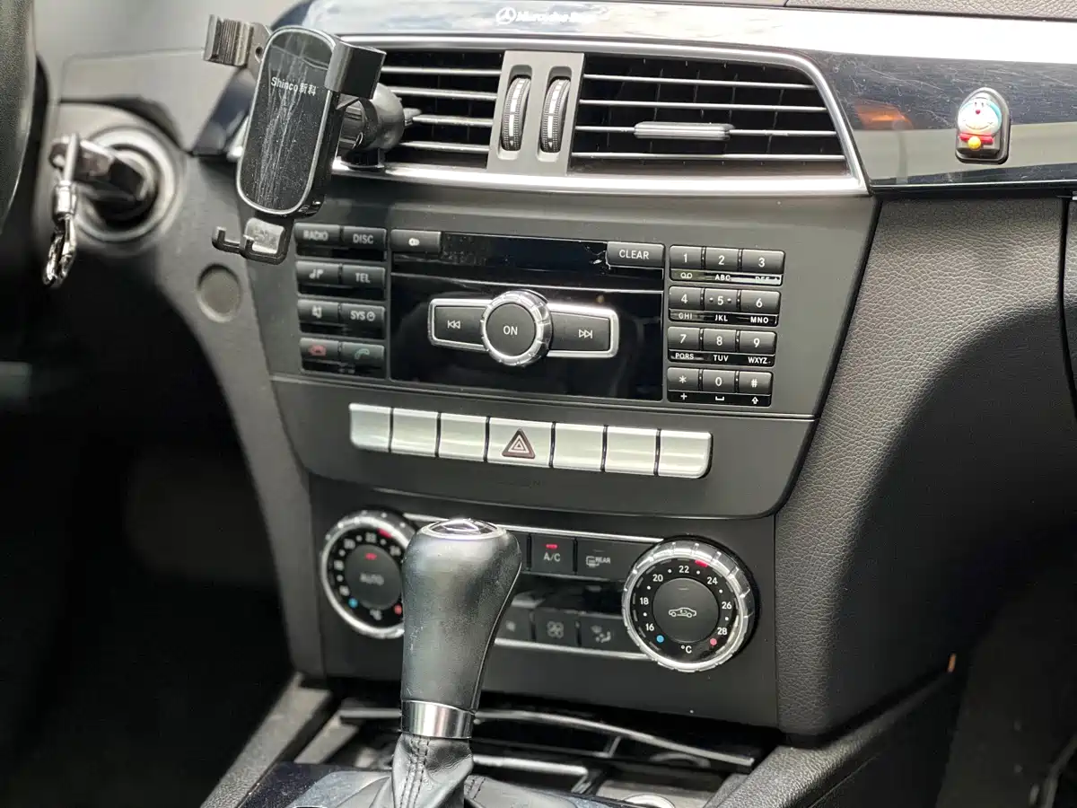 Mercedes-Benz C-Class 2011 C 180K Classic фото 11