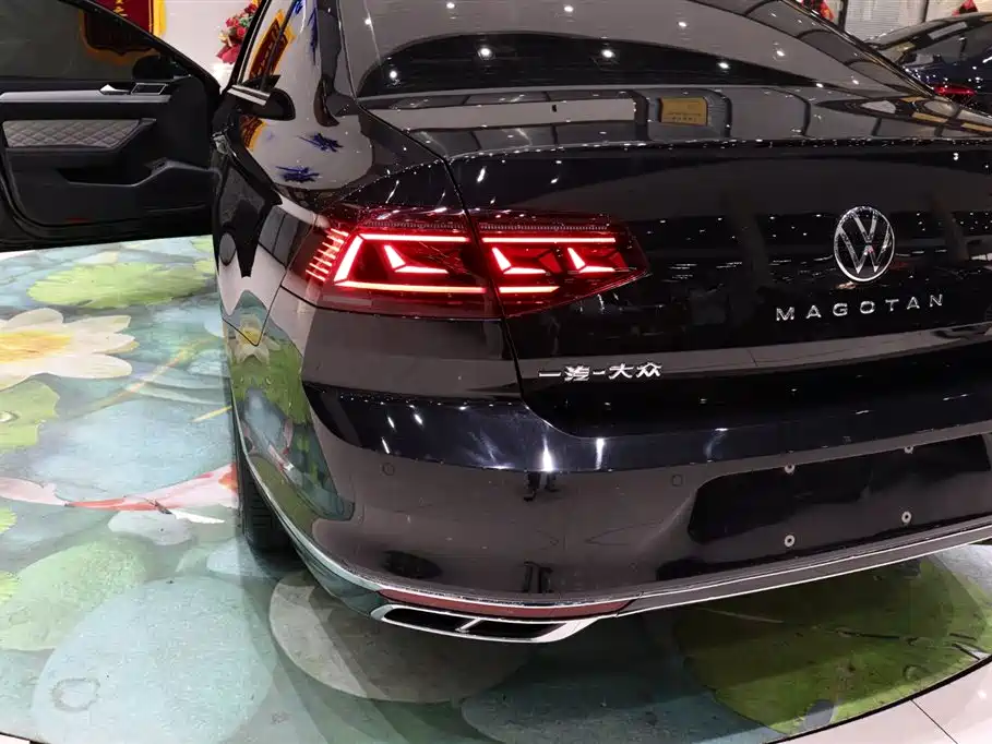 Volkswagen Magotan 2023 Model 2 Million Commemorative Edition 330TSI DSG Luxury фото 26