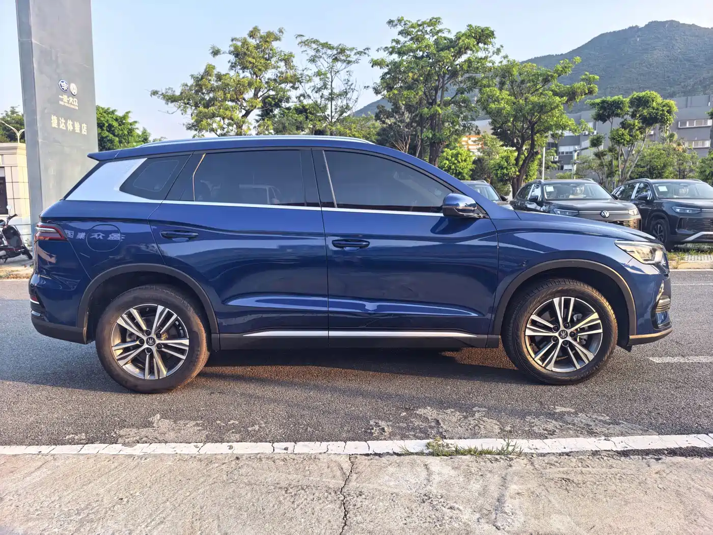 BYD Song Pro New Energy 2022 DM-i 51km Luxury фото 12