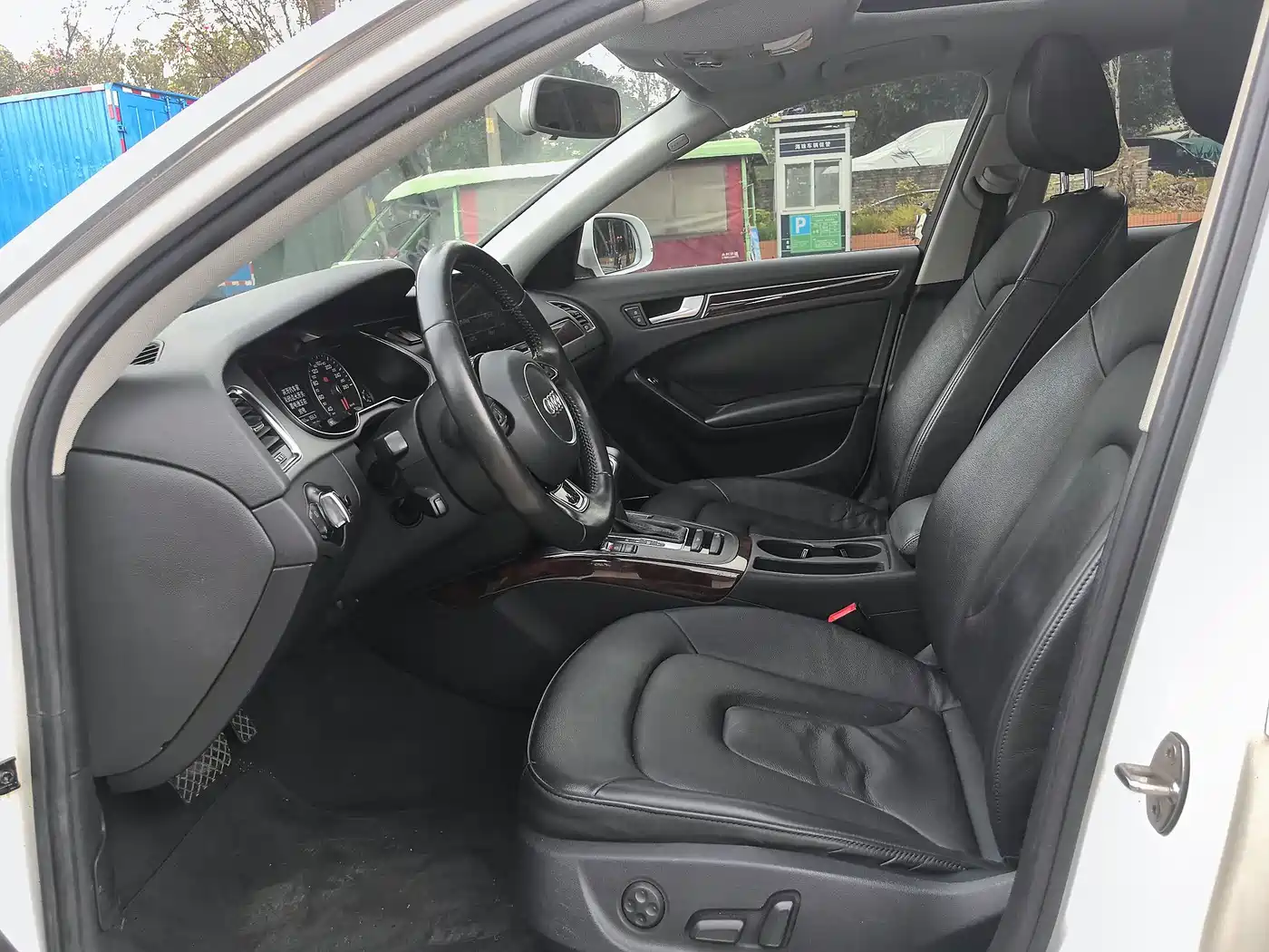 Audi A4L 2013 35 TFSI Automatic Standard фото 9