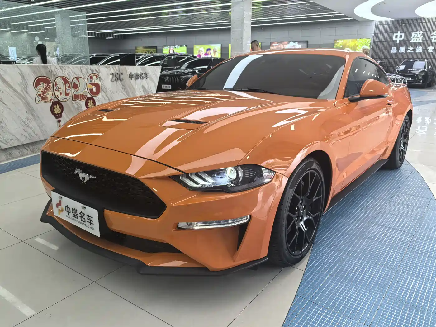 FORD MUSTANG