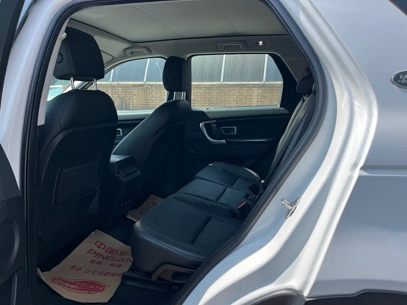 Land Rover Discovery Sport 2018 240PS HSE Edition фото 17