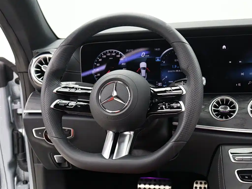  E CLASS