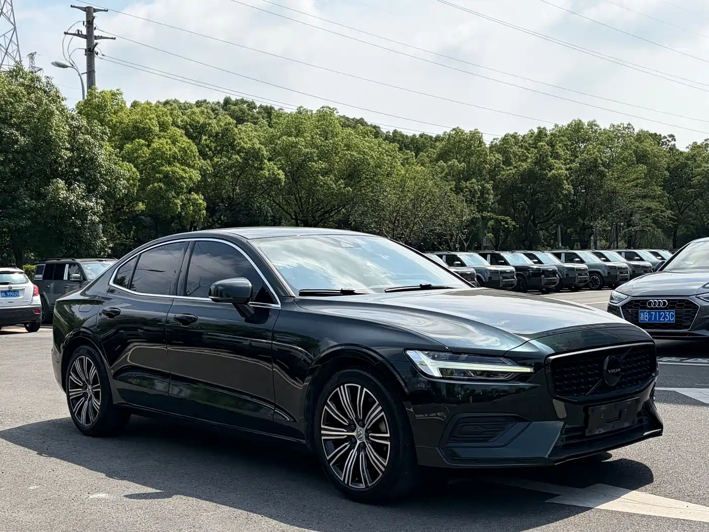 VOLVO S60