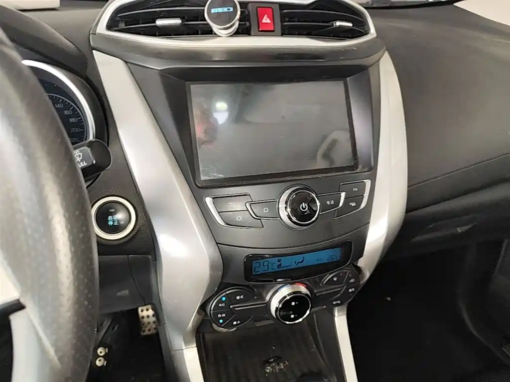 BYD Yuan 2016 1.5L Automatic Luxury фото 13