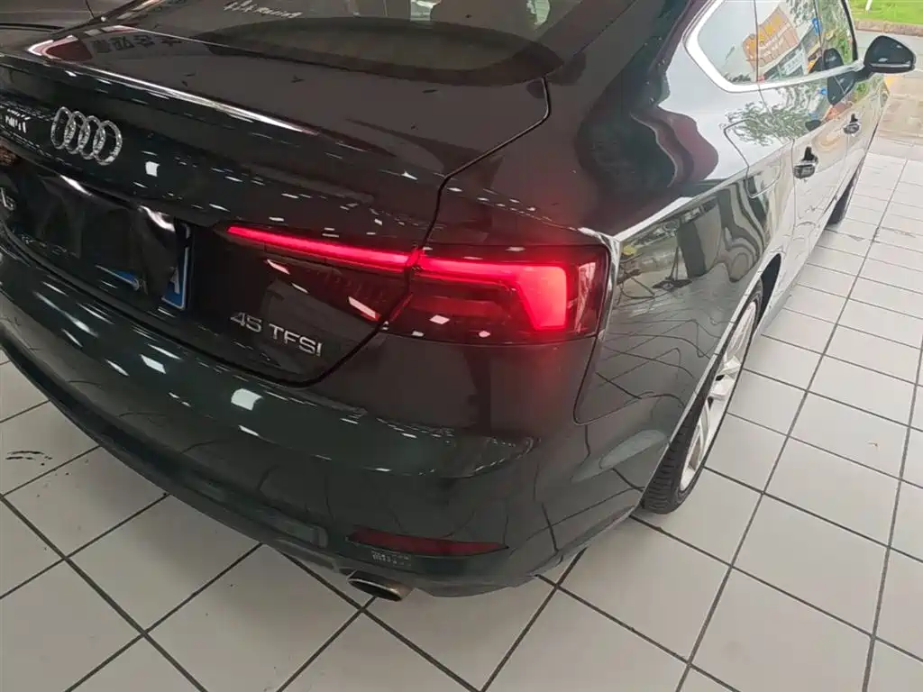 Audi A5 (Import) 2017 Sportback 45 TFSI Fashion фото 8