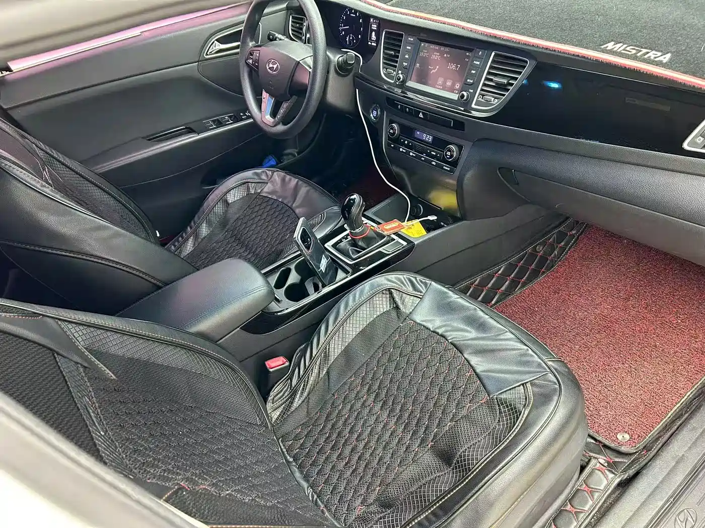 Hyundai Mistra 2016 1.8L Automatic Smart GLS фото 13