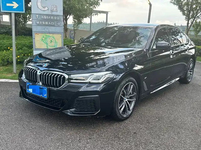 BMW 5 Series 2023