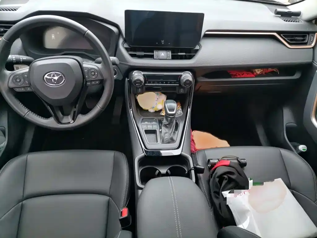 Toyota Wildlander 2024 2.0L CVT 2WD Urban Edition фото 13