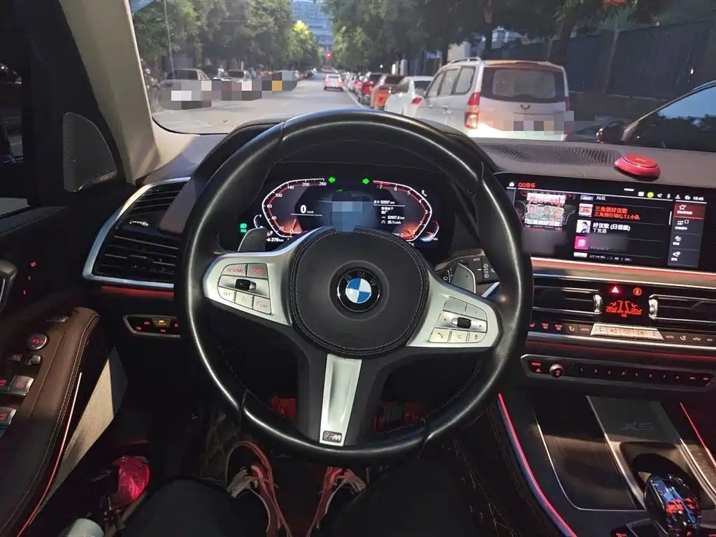 BMW X5 2022 xDrive 30Li Premium M Sport Package фото 7