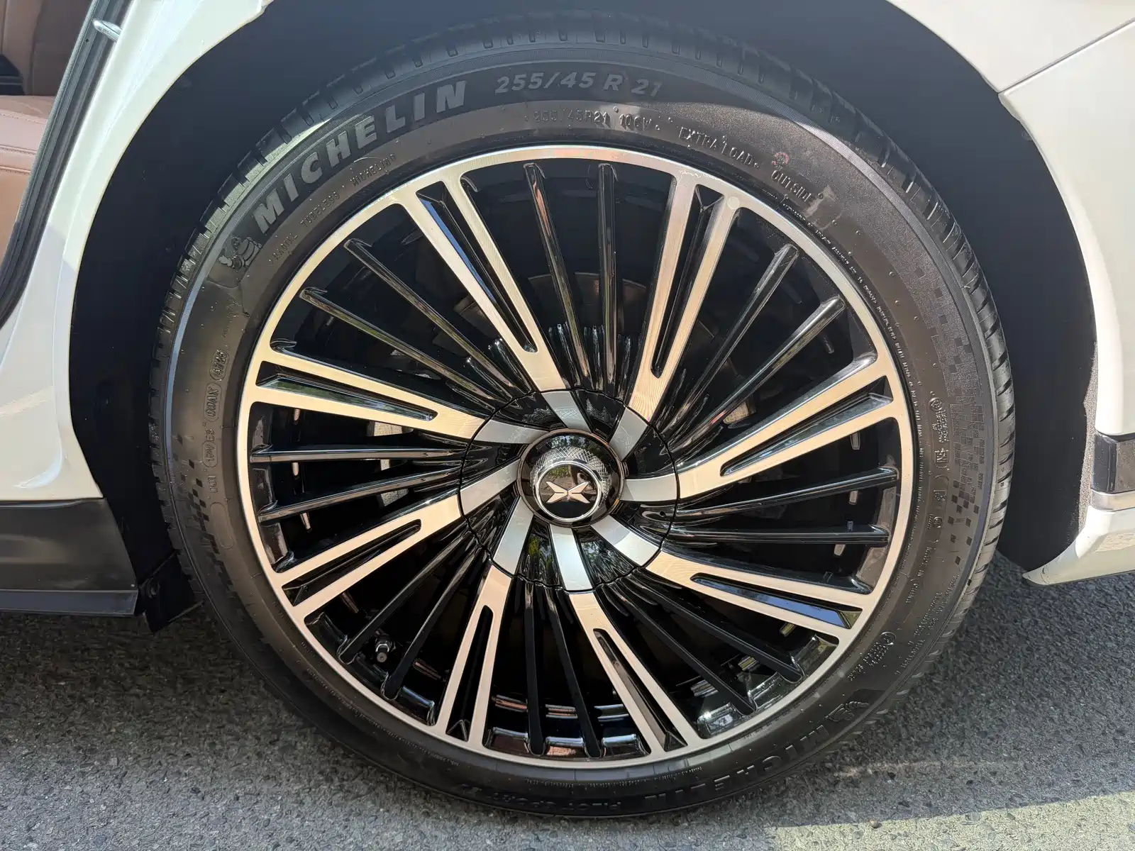 Фото 7 - XPeng G9