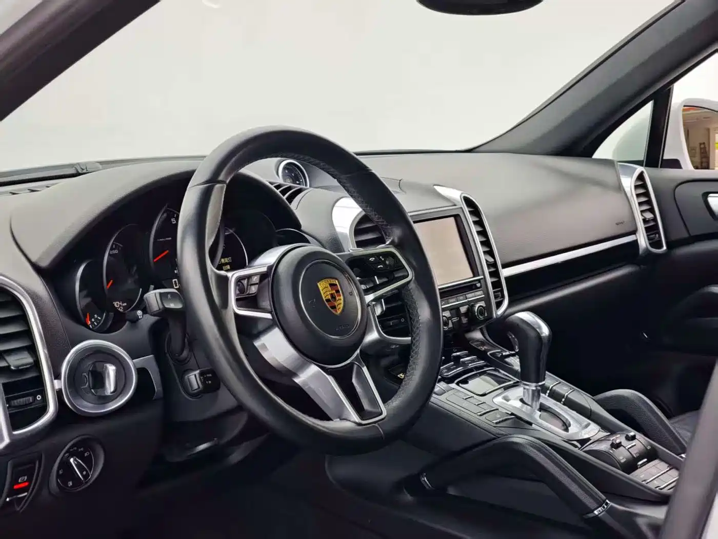 Porsche Cayenne 2015 Cayenne 3.0T фото 4