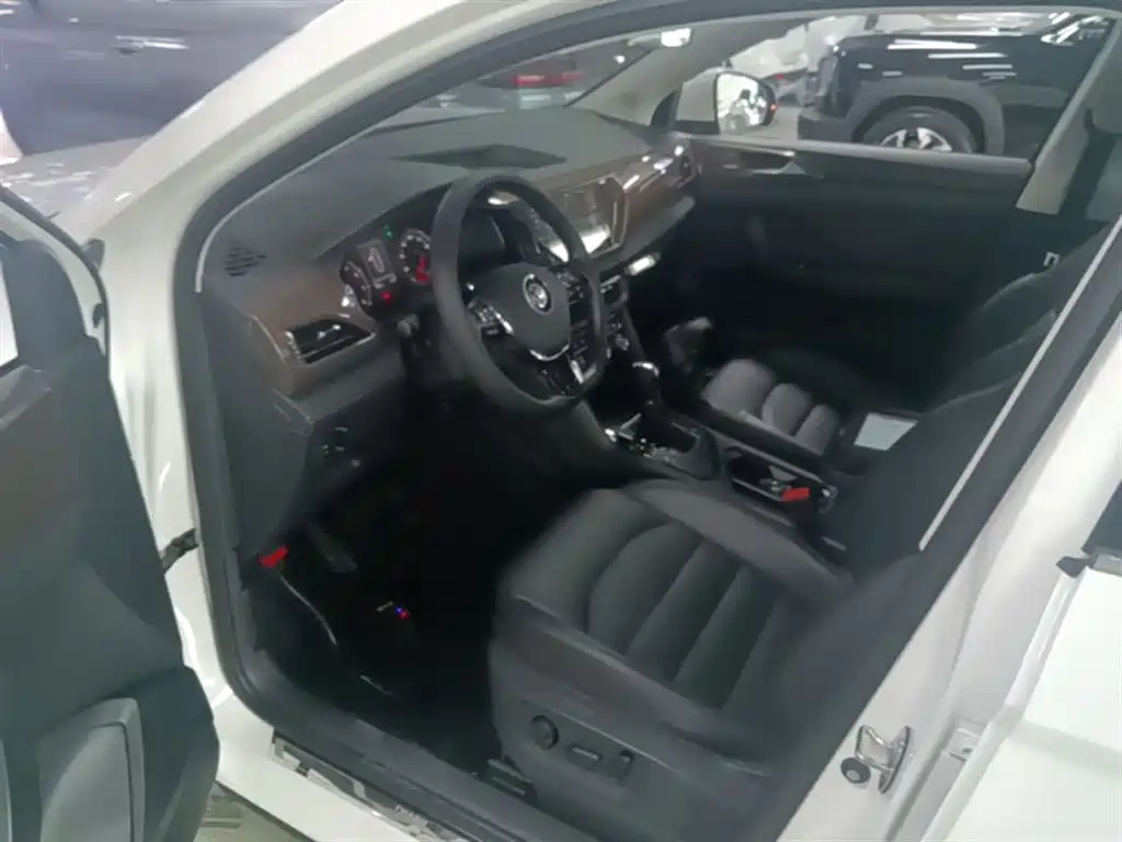 Volkswagen Tharu 2020 Model 280TSI 2WD Luxury Plus China VI фото 15