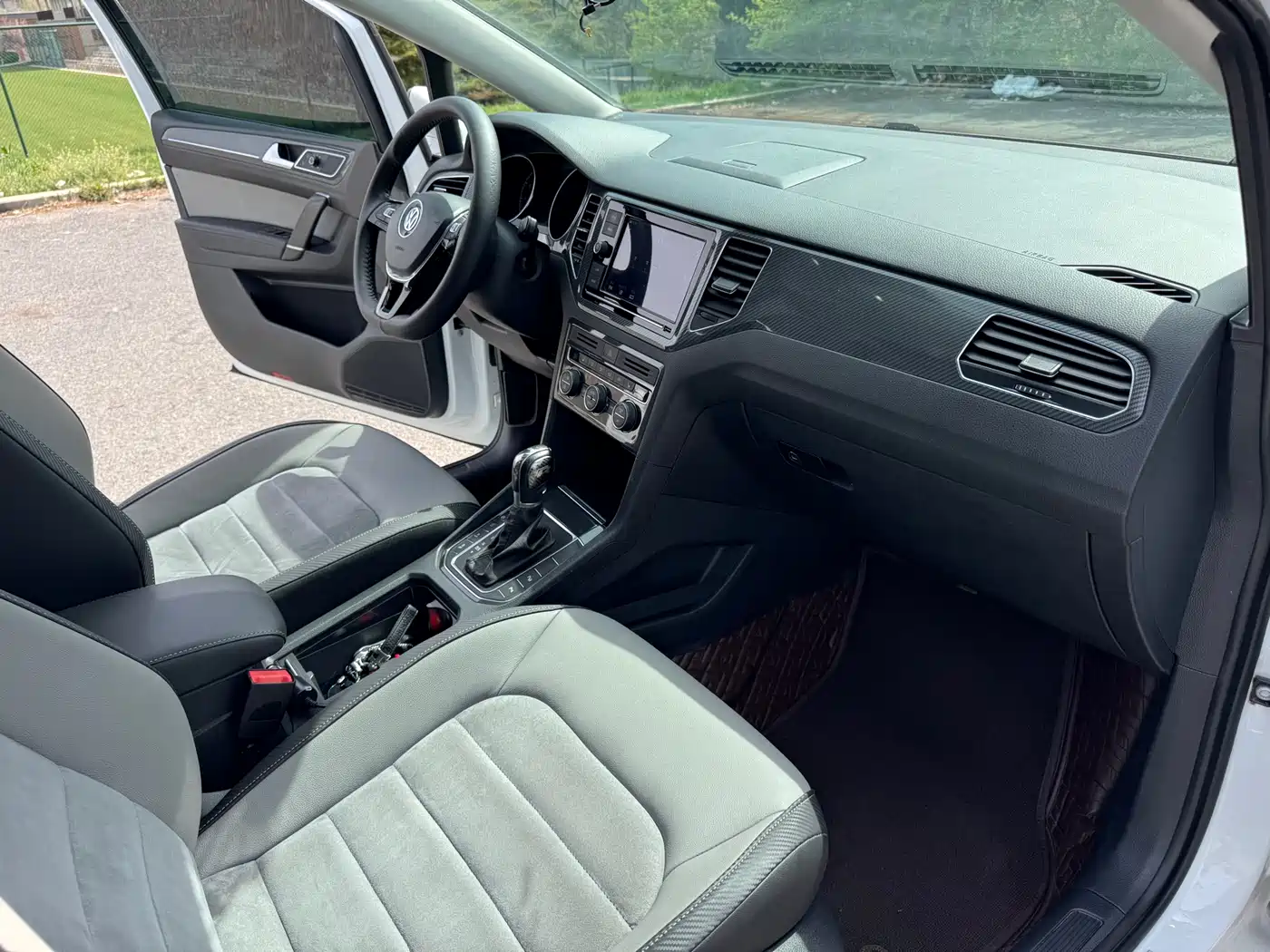 Volkswagen Golf Sportsvan 2019 280TSI Automatic Voyager China V фото 21