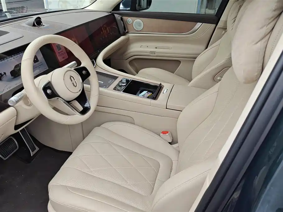 AITO Wenjie AITO M9 2024 Model Extended Range Ultra Edition 52kWh 5-Seater фото 12