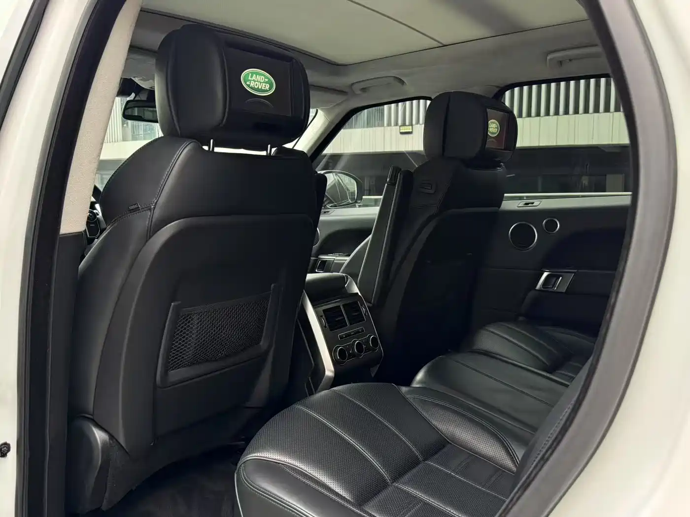 Land Rover Range Rover Sport 2014 5.0 SC V8 Dynamic Genesis Edition фото 6