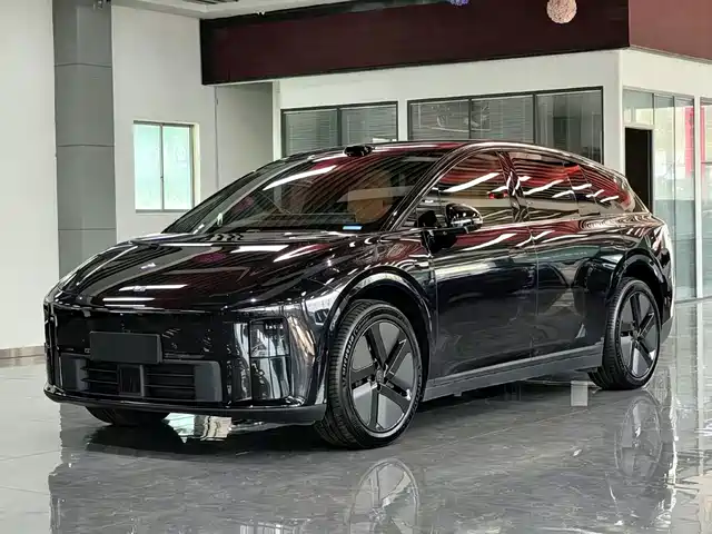 Li Auto i6 2025