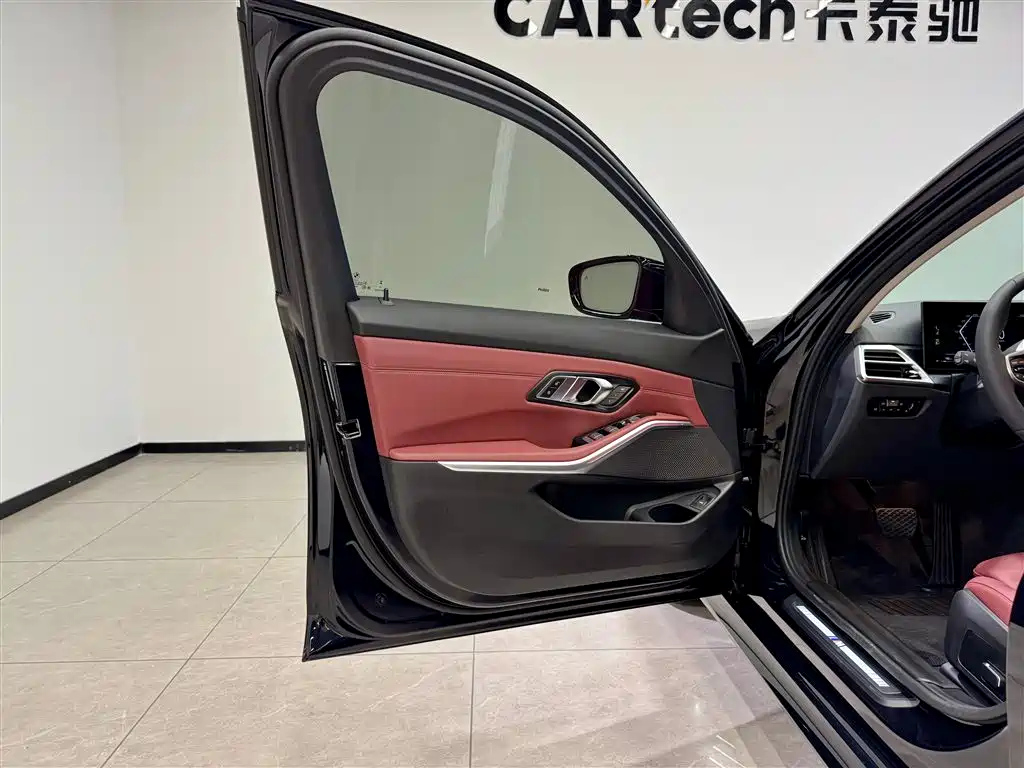 BMW 3 Series 2025 325Li M Sport Package фото 17