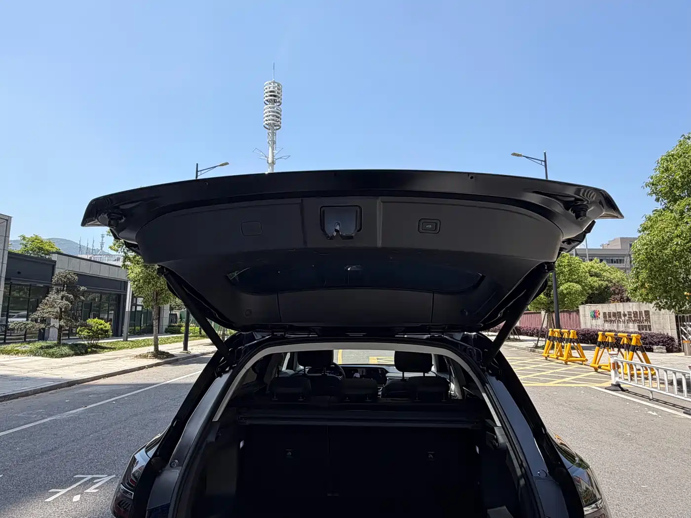 Hongqi HS5 2023 2.0T Flag Enjoy Pro Edition фото 14