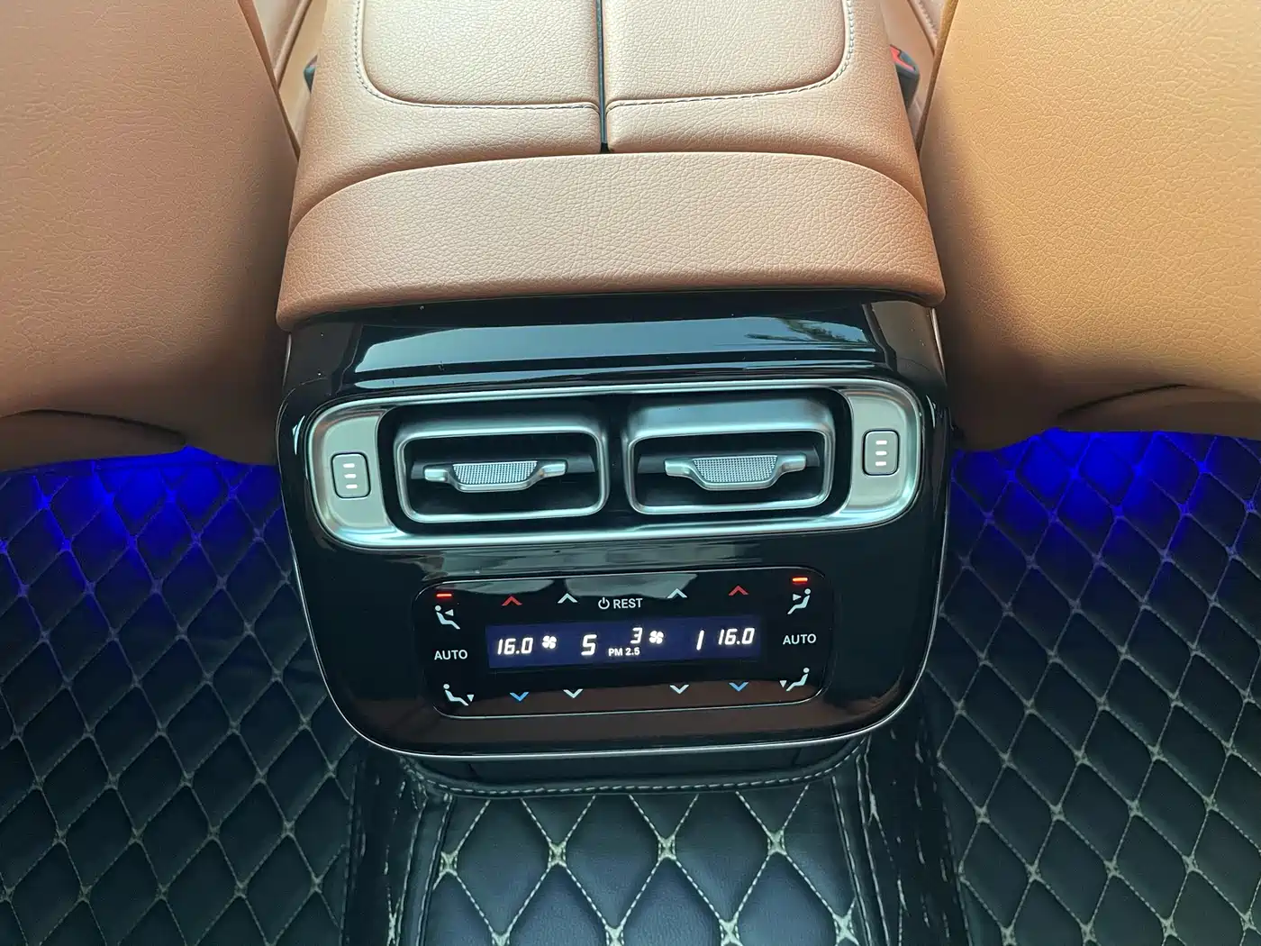 Mercedes-Benz S-Class 2023 Facelift S 400 L Business фото 19