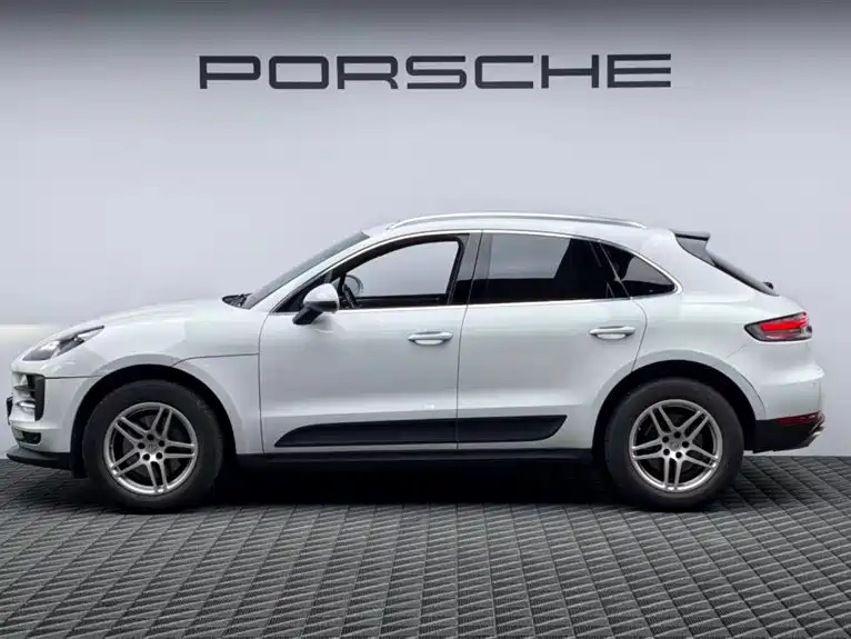 Porsche Macan 2018 Macan 2.0T фото 4