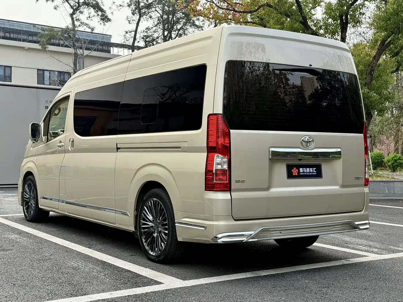 KETI CAR KTI MOUNTAINS AND RIVERS