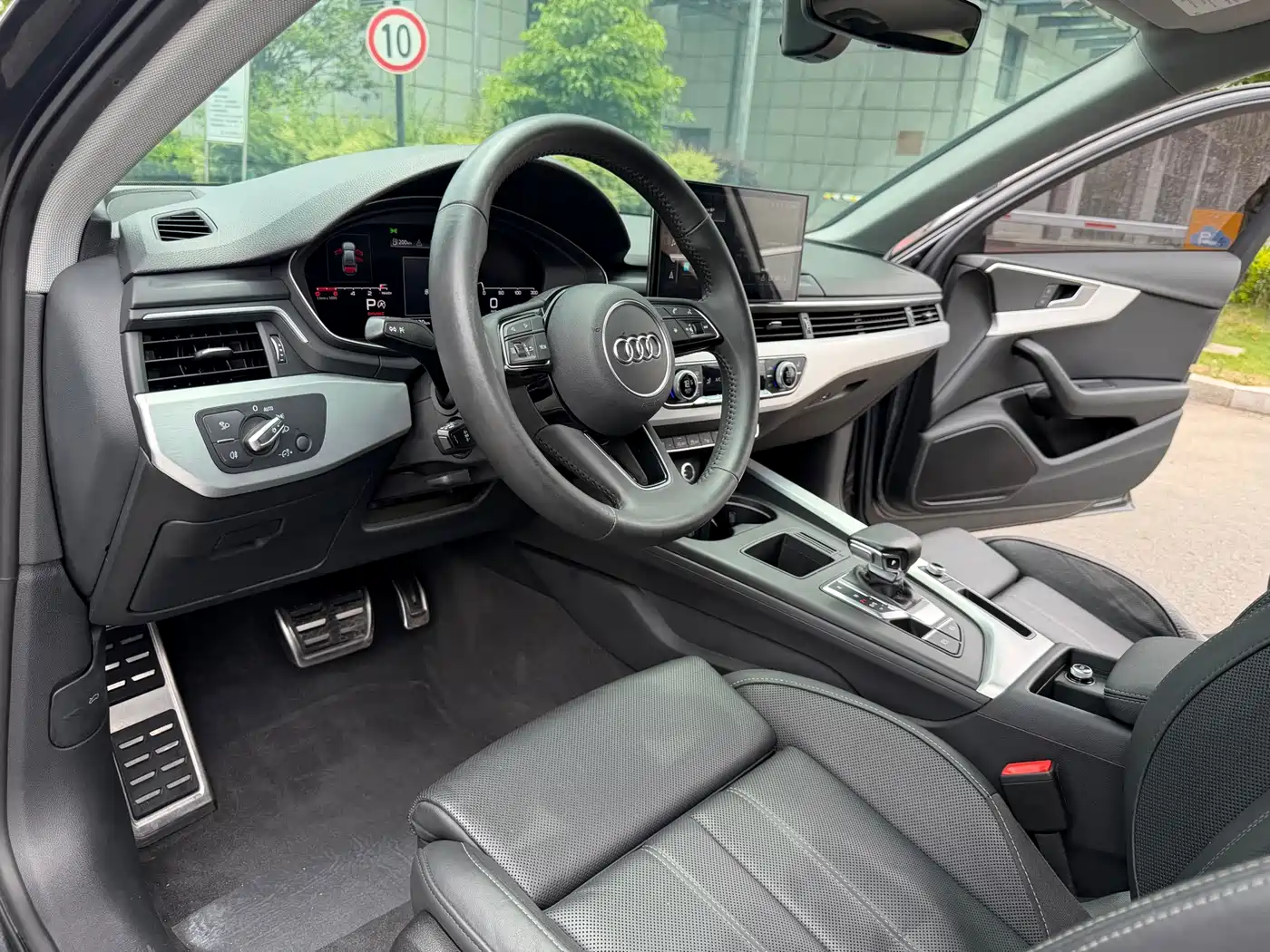 Audi A4L 2020 40 TFSI Luxury Dynamic фото 9