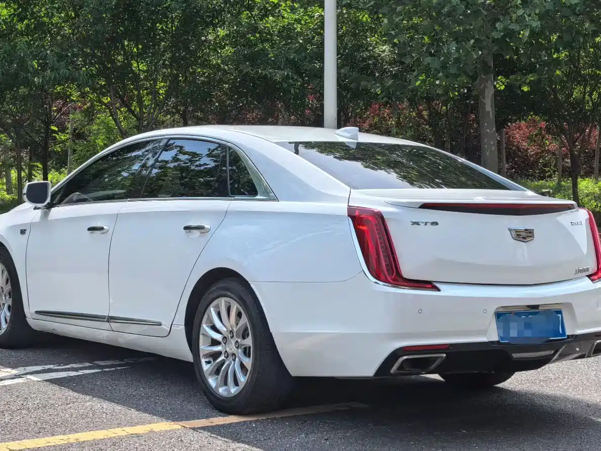 Cadillac XTS 2018 28T Elite фото 6