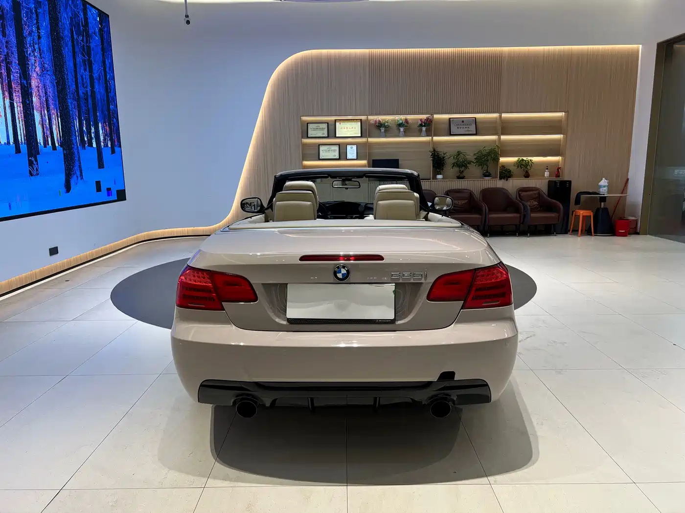 BMW 3 Series (Import) 2011 335i Convertible Coupe фото 5