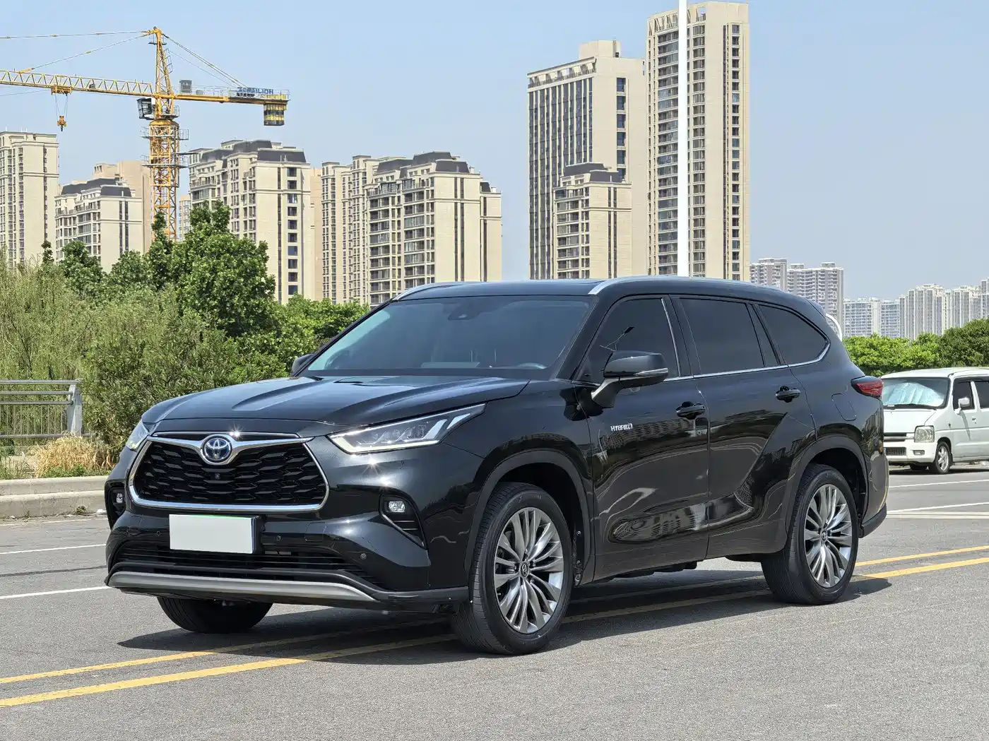Toyota Highlander 2022 Dual Engine 2.5L 4WD Supreme Edition 7-Seater