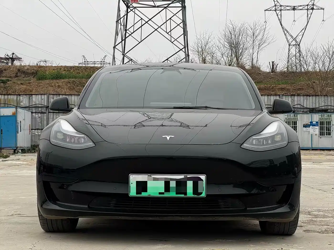 TESLA MODEL 3