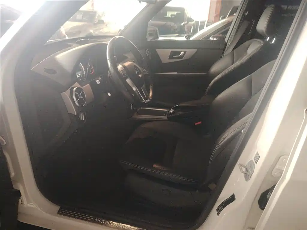 Mercedes-Benz GLK-Class 2015 GLK 260 4MATIC Dynamic Ultimate Edition фото 12