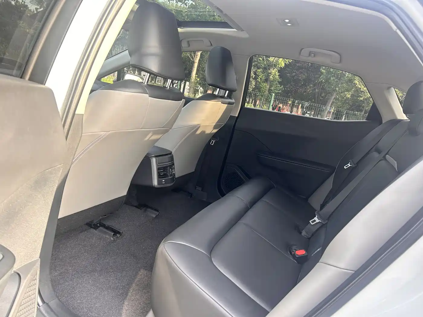 Toyota bZ3 2023 517km Elite PRO фото 7